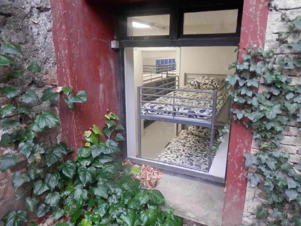 Plaza Catedral Hostel 潘普洛纳 客房 照片